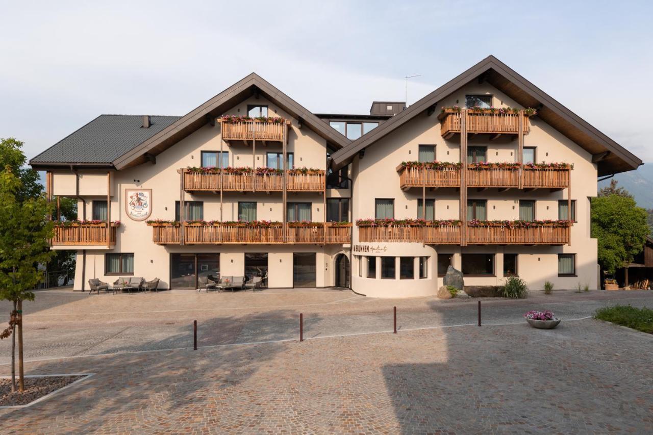 Am Brunnen Apartments Natz-Schabs エクステリア 写真