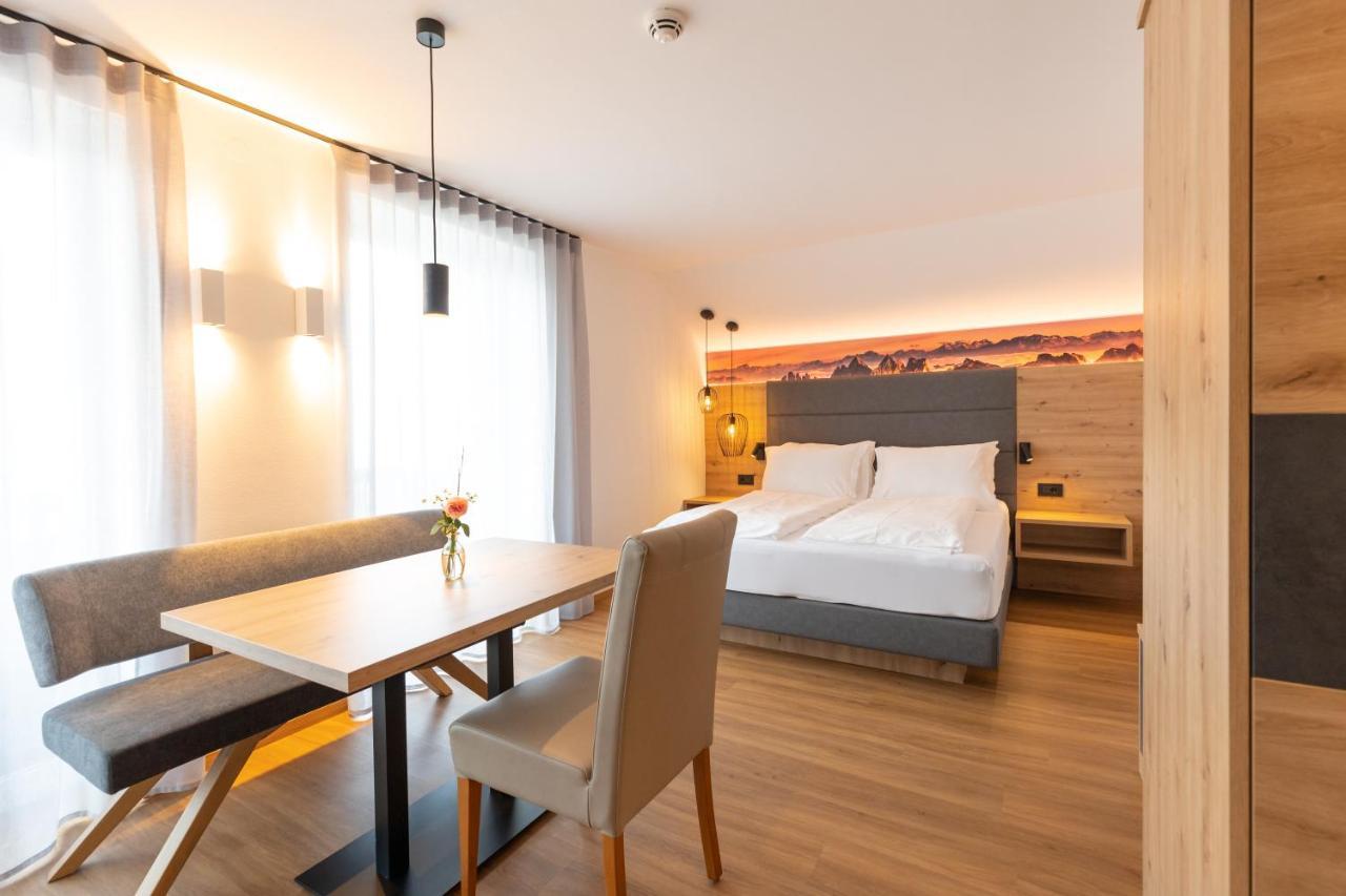 Am Brunnen Apartments Natz-Schabs エクステリア 写真