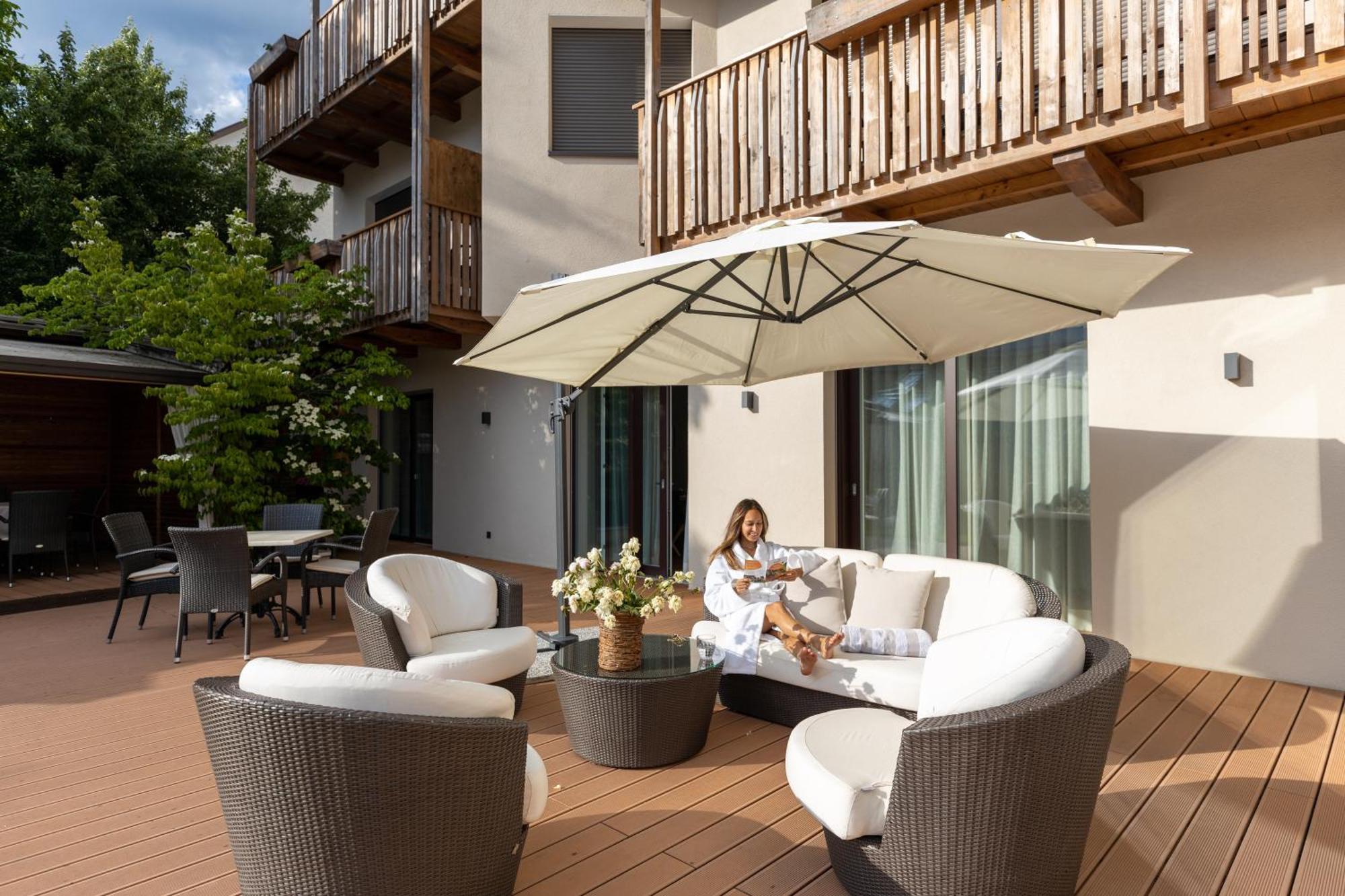 Am Brunnen Apartments Natz-Schabs エクステリア 写真